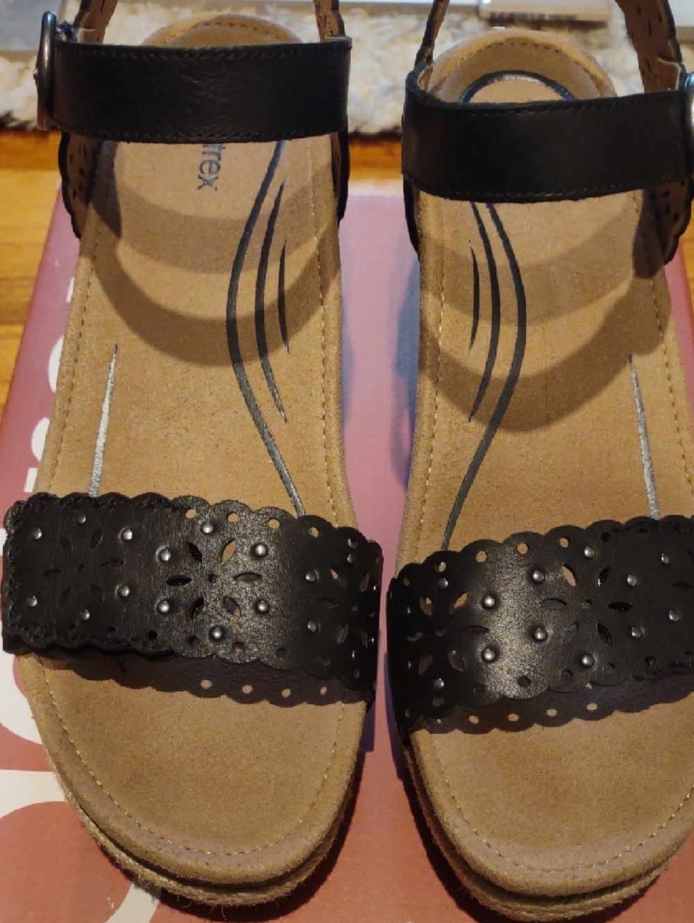 Aetrex Black Scalloped Strap Sandals with Tan Footbed - Picture 4 of 6